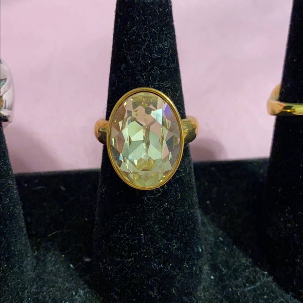 Touchstone crystal ring